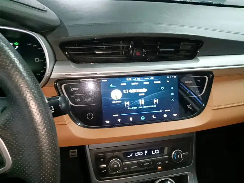 Geely Vision S1 — миниатюра 13