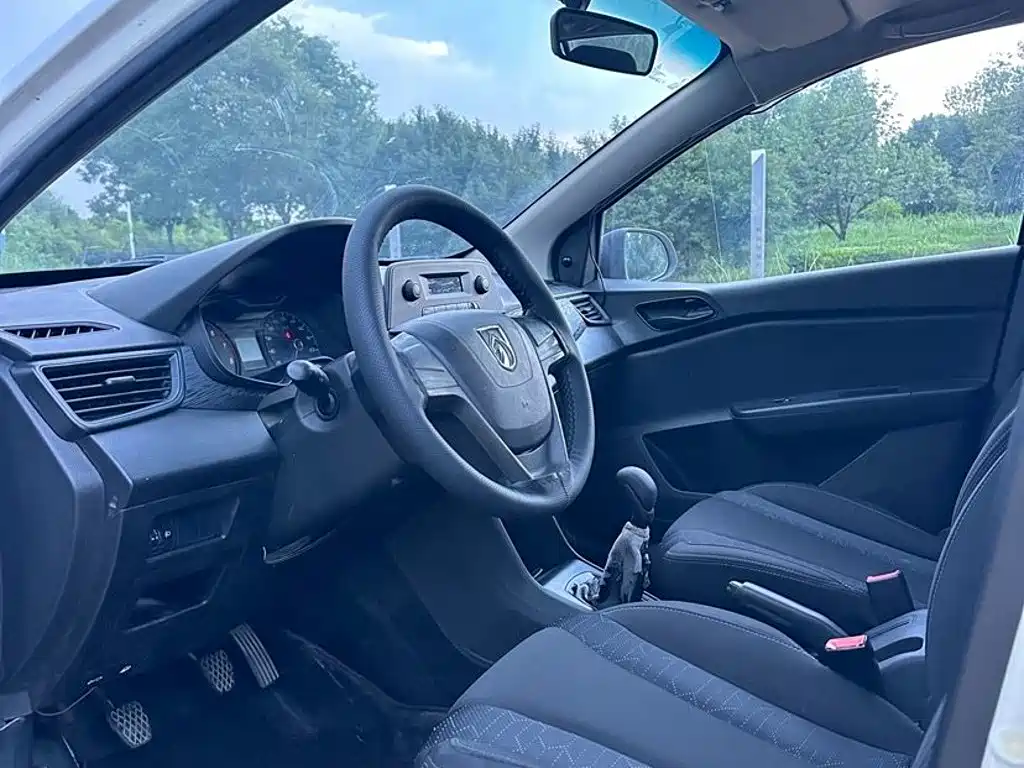 Baojun 310 — миниатюра 8