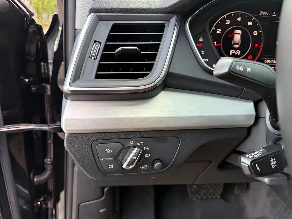Audi Q5L — миниатюра 22