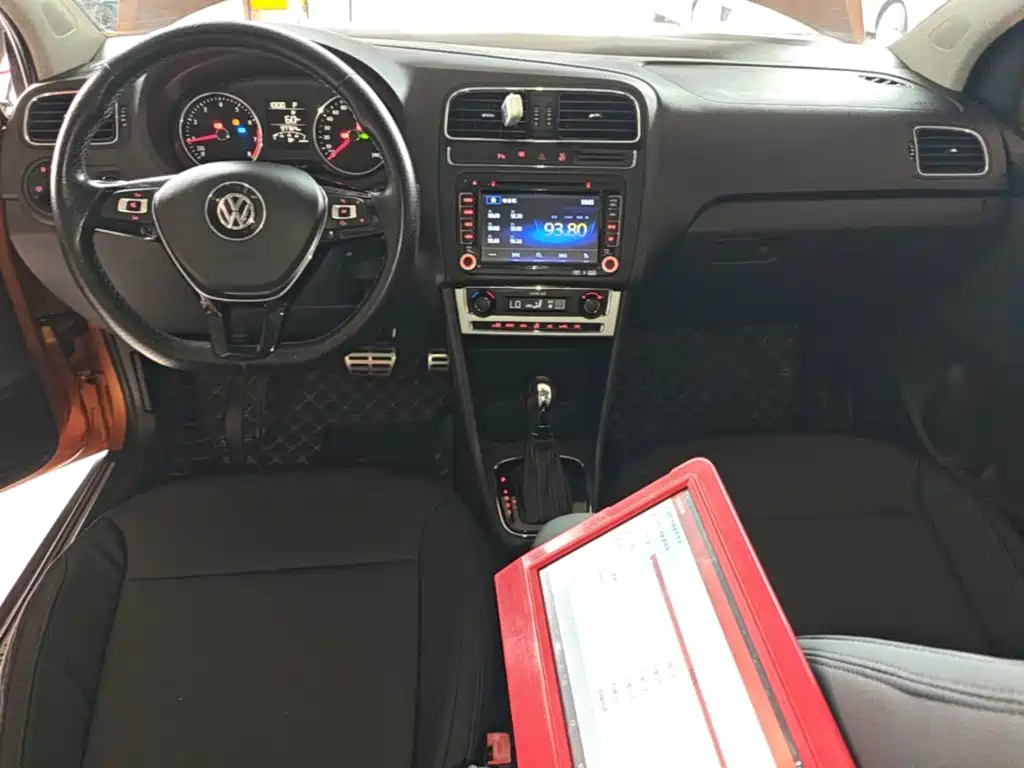 Volkswagen Polo — миниатюра 10