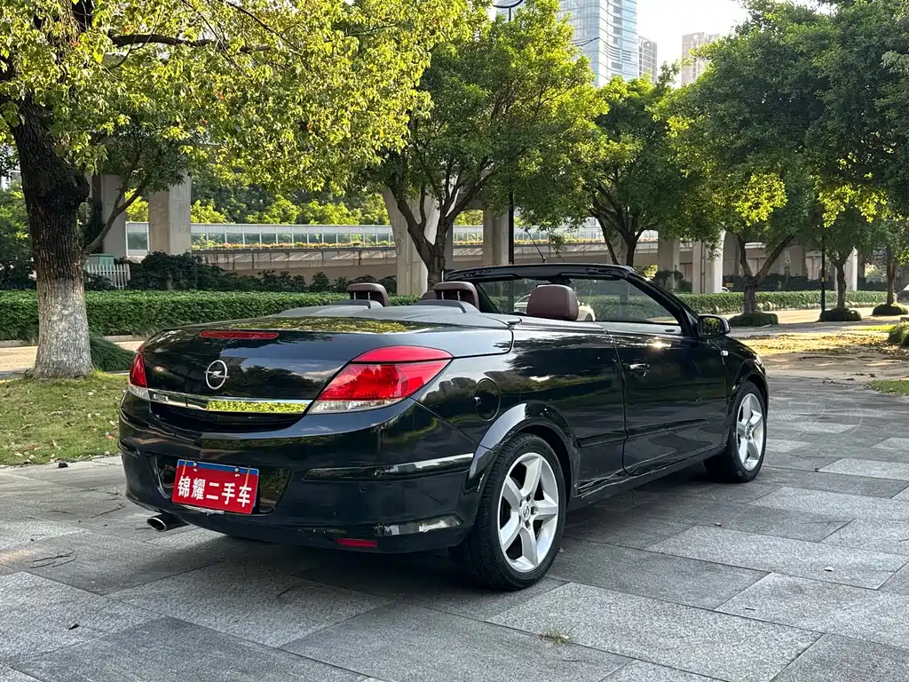 Opel Astra — миниатюра 7