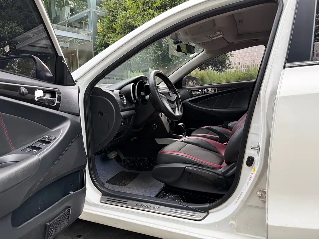 Changan Eado XT — миниатюра 9