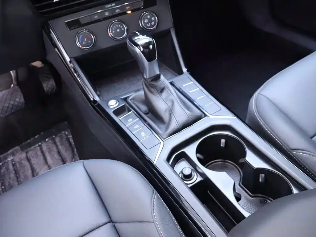 Volkswagen Passat — миниатюра 12
