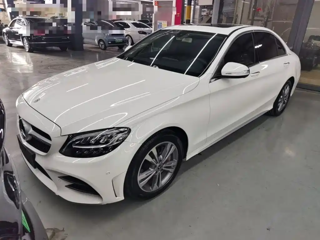 Mercedes-Benz C-Class — миниатюра 2