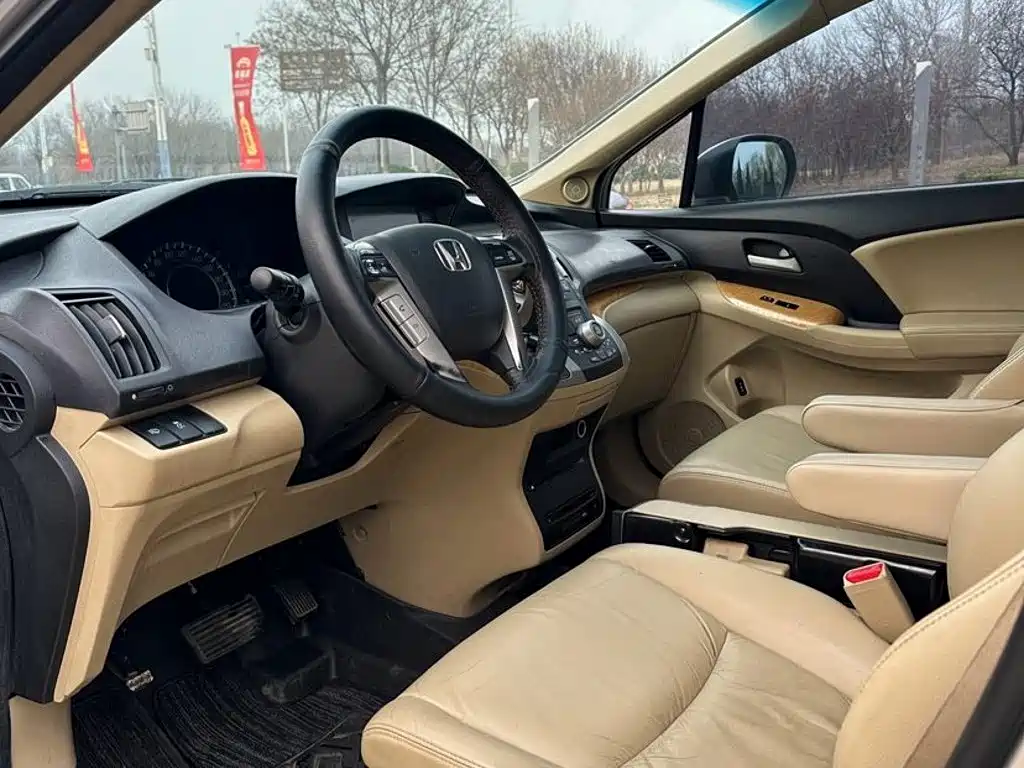 Honda Odyssey — миниатюра 8