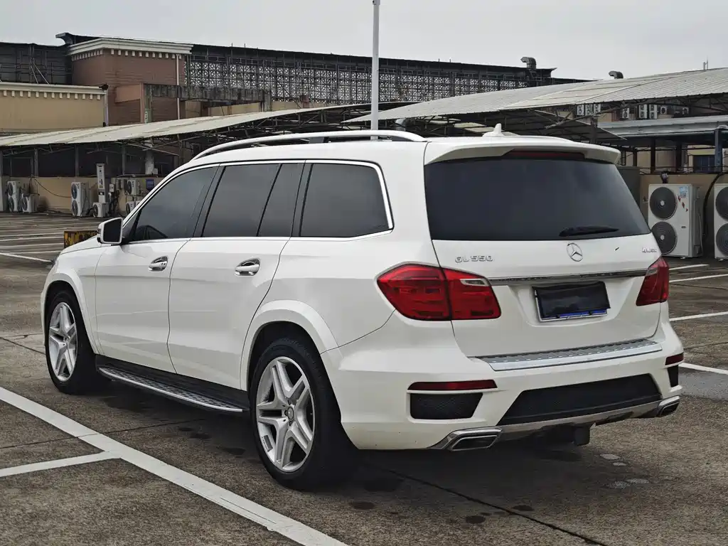 Mercedes-Benz GL-Class — миниатюра 5