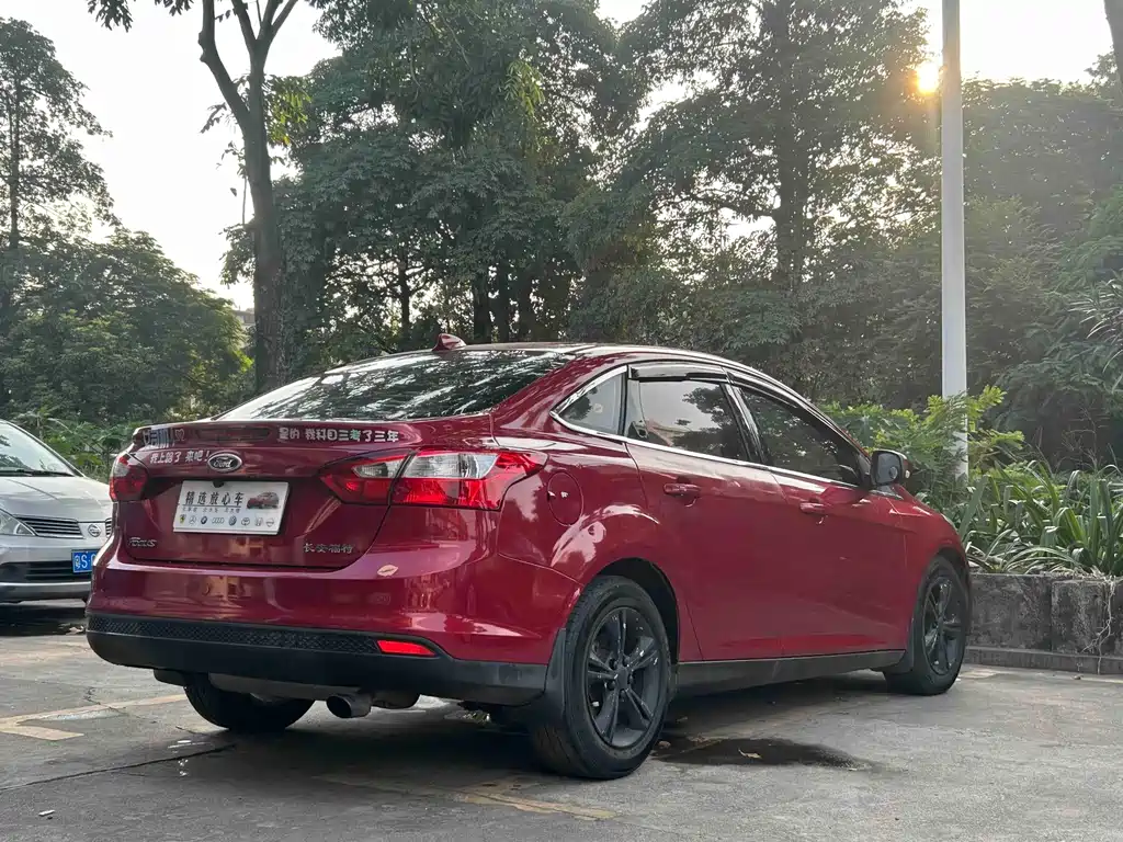 Ford Focus — миниатюра 7