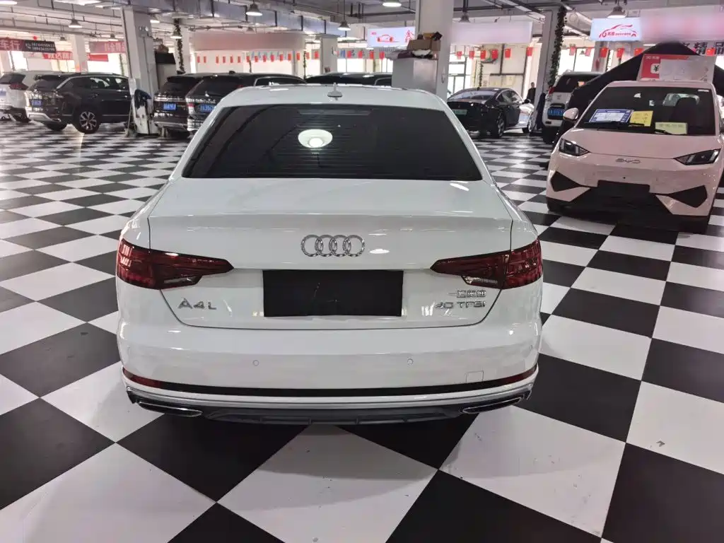 Audi A4L — миниатюра 10