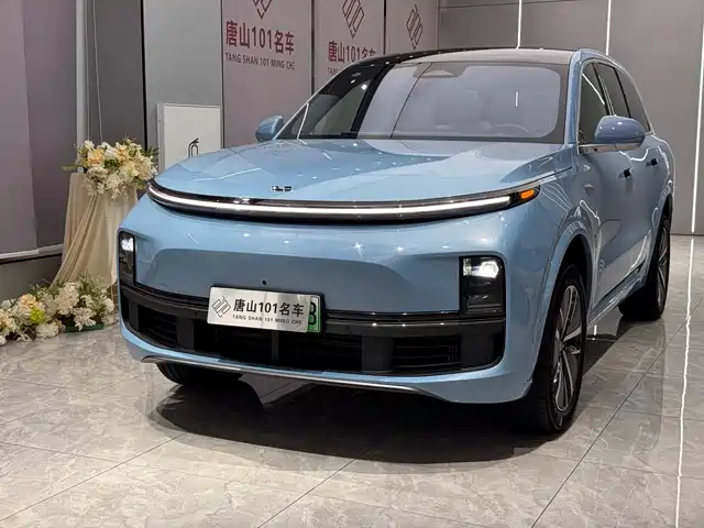 Li Auto L8