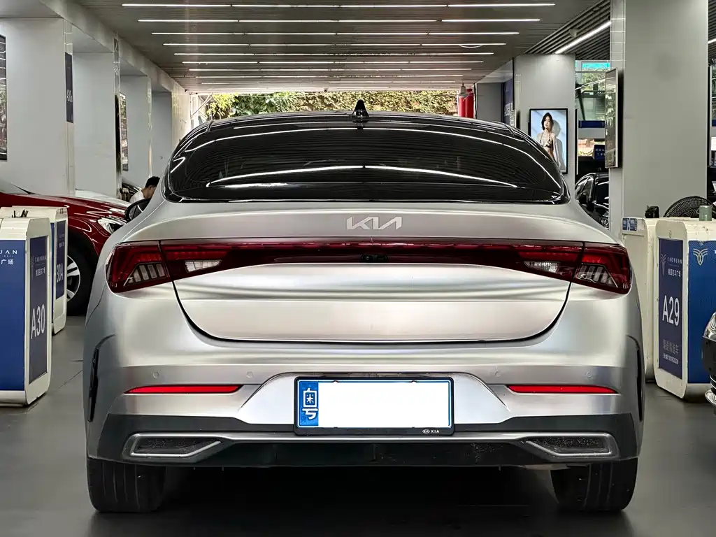 Kia K5 — миниатюра 4