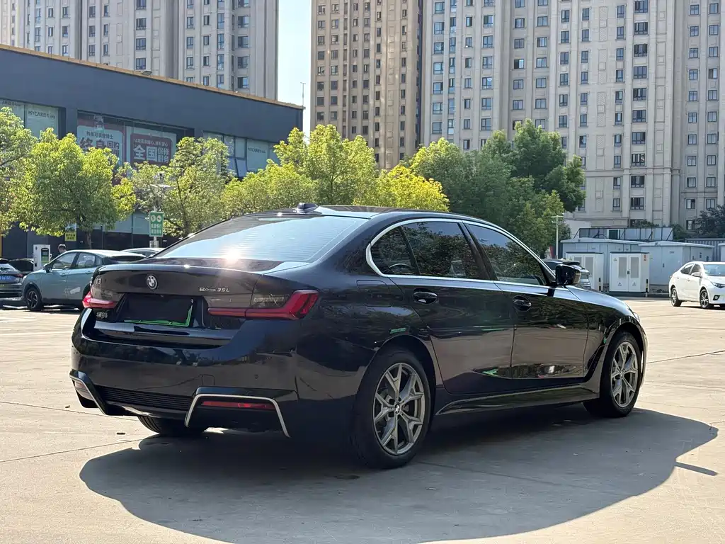 BMW i3 — миниатюра 12