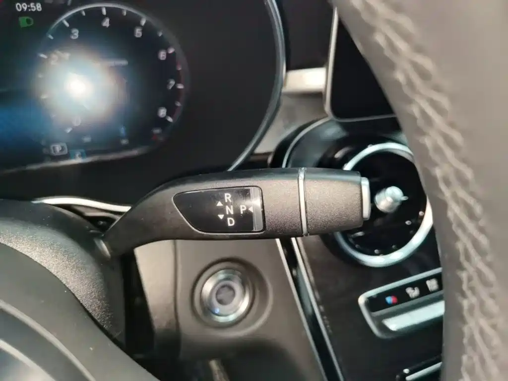 Mercedes-Benz C-Class — миниатюра 14