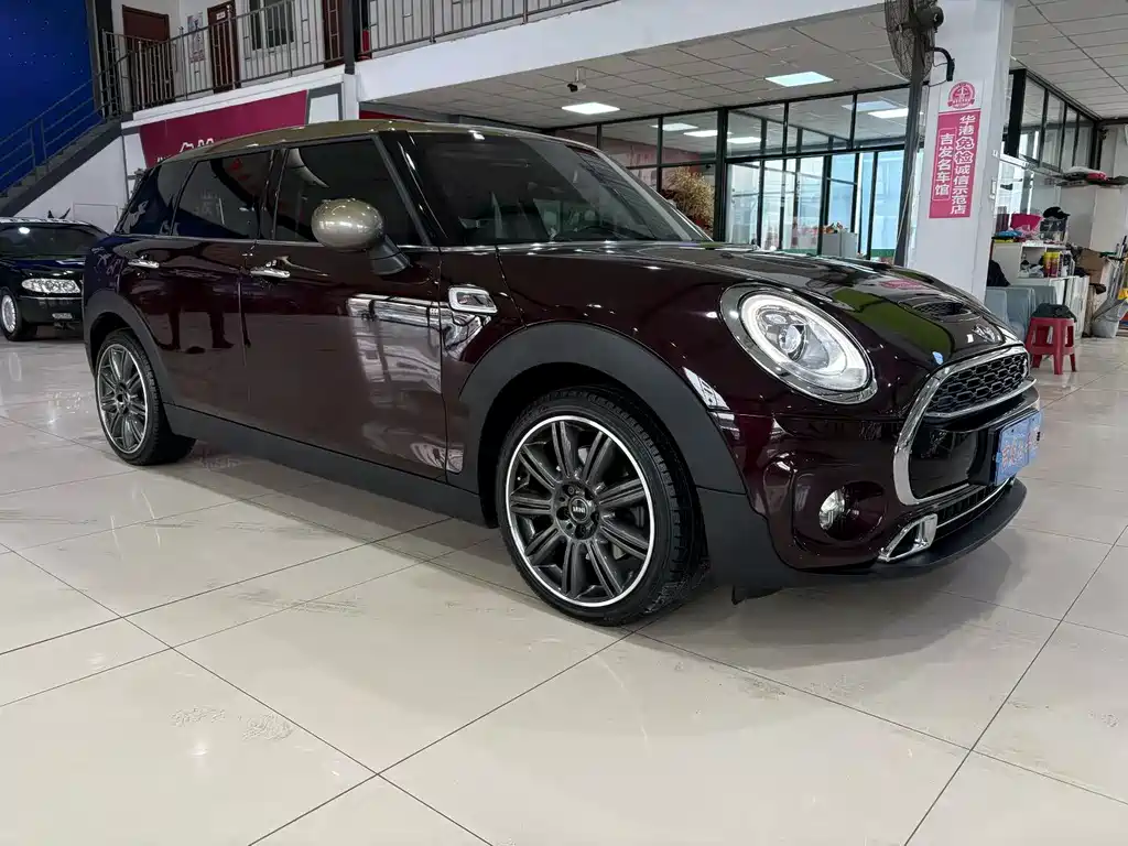 MINI CLUBMAN