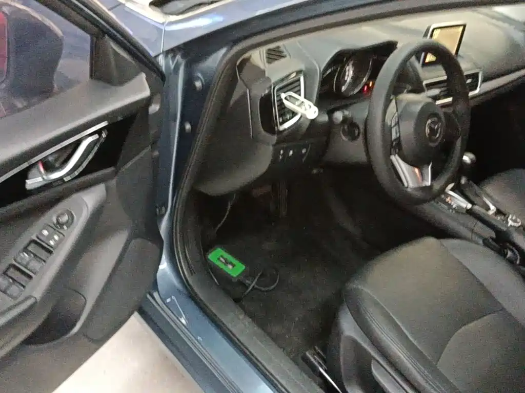 Mazda 3 Axela — миниатюра 16