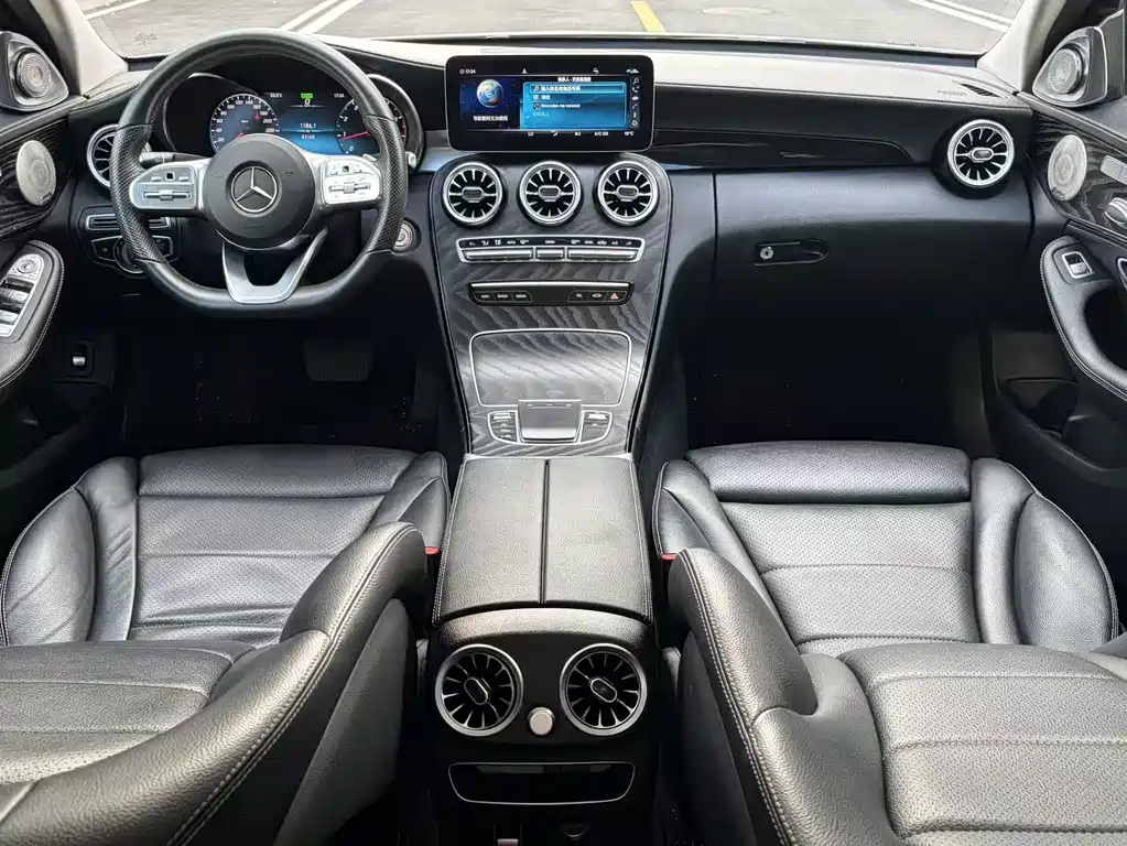Mercedes-Benz C-Class — миниатюра 9