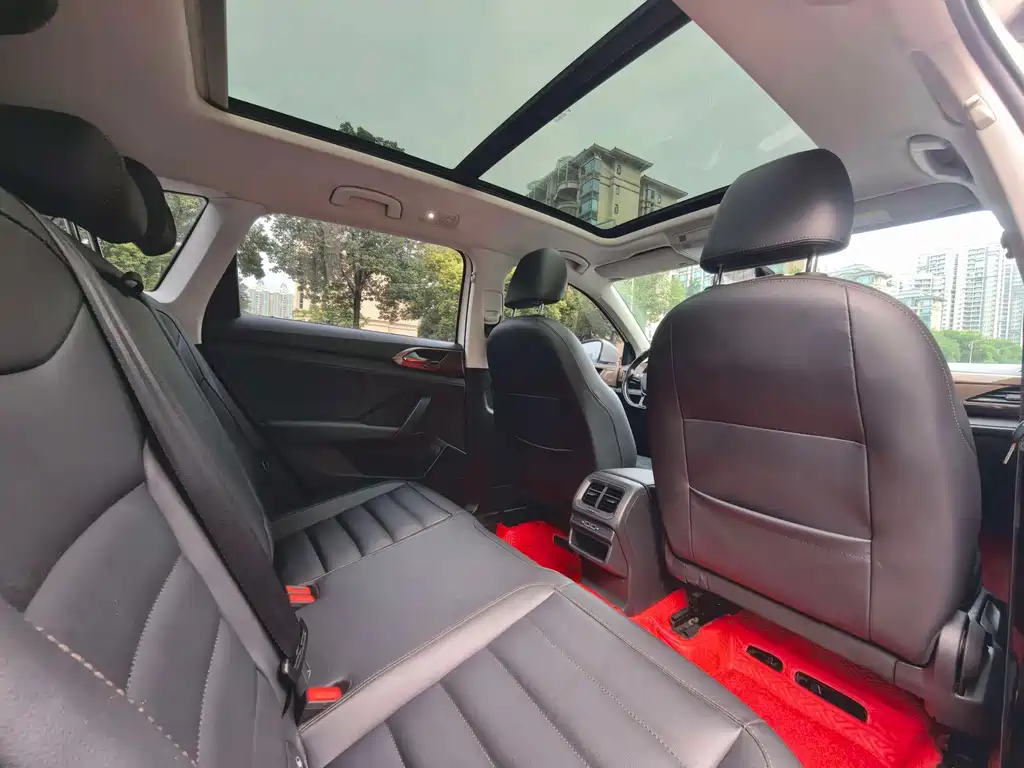Volkswagen Tharu — миниатюра 10