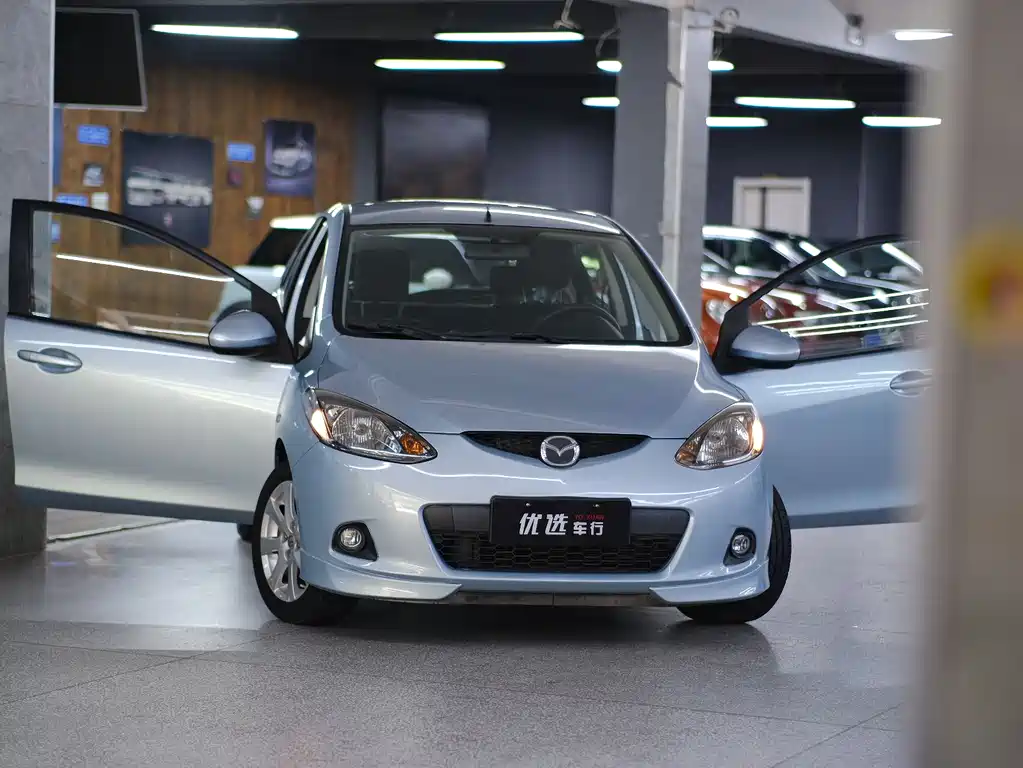 Mazda 2 Dazzle Dynamic 1.5L Auto Luxury Edition, фото 7