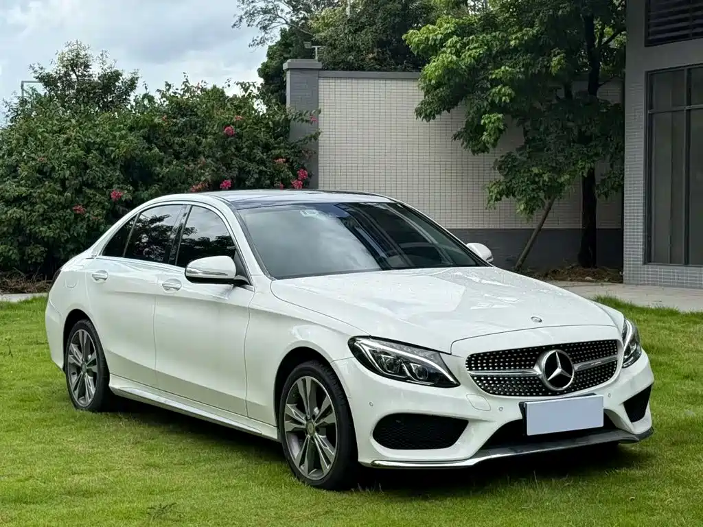 Mercedes-Benz C-Class — миниатюра 3