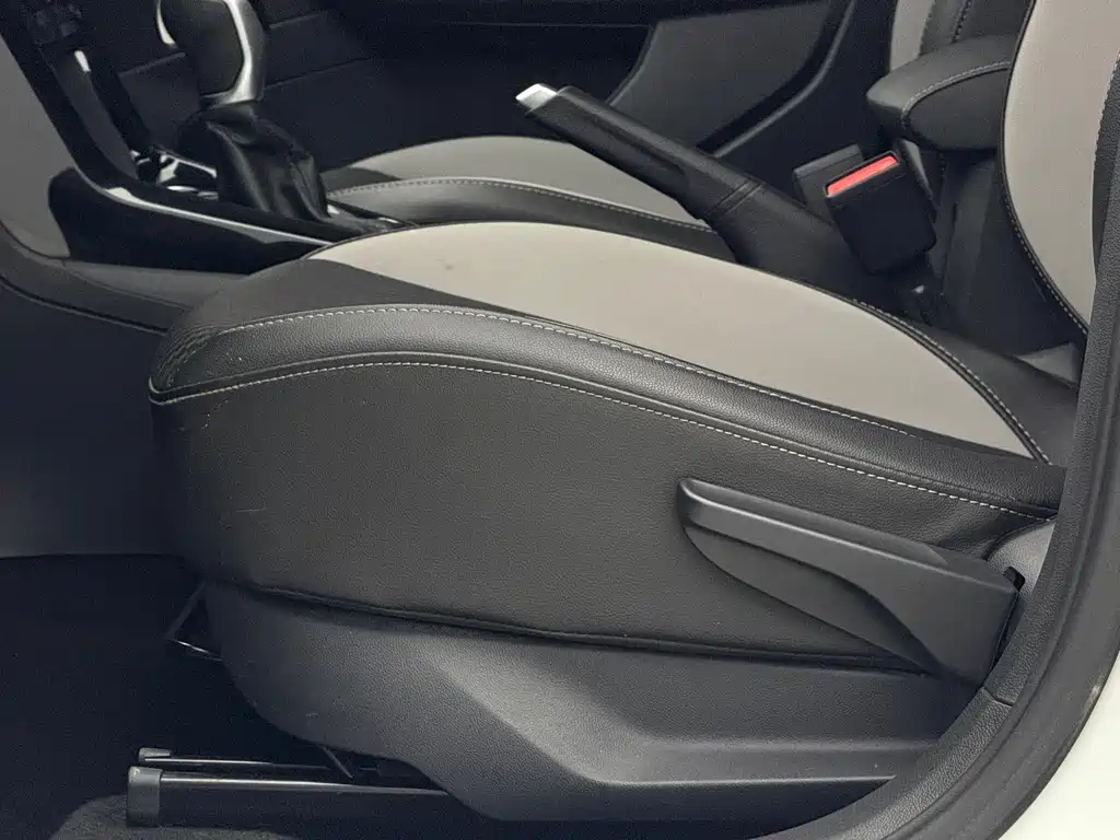 VOLKSWAGEN EXPLORING THE SHADOW