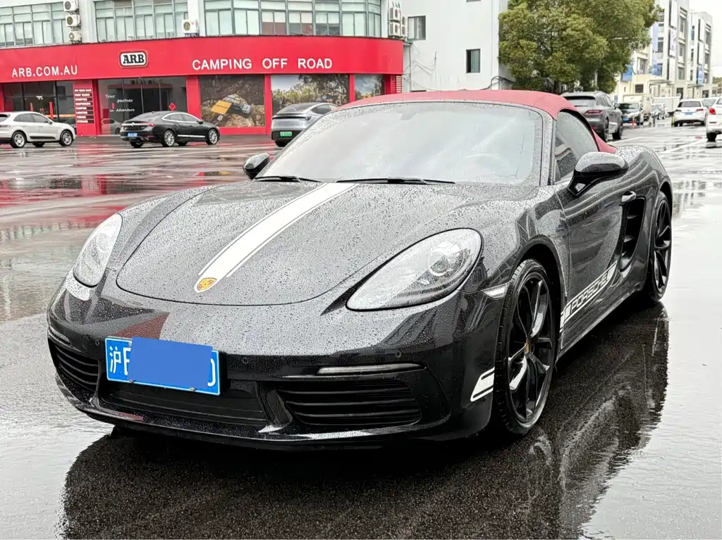 PORSCHE 718