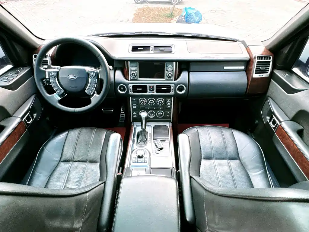 Land Rover Range Rover — миниатюра 12