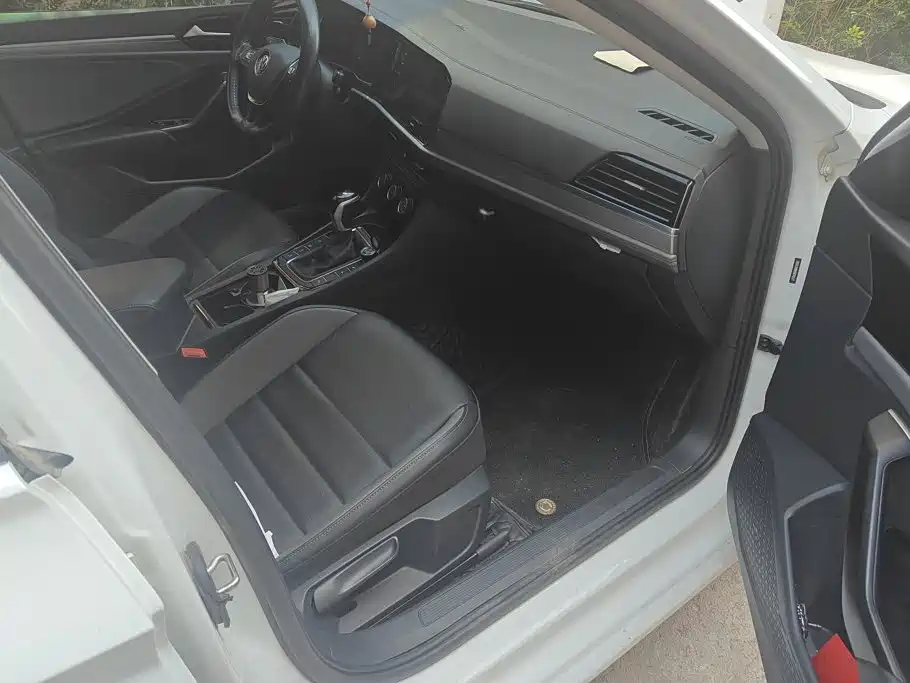 Volkswagen Sagitar — миниатюра 7