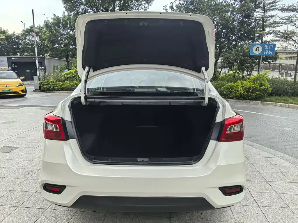 Nissan Sylphy — миниатюра 14