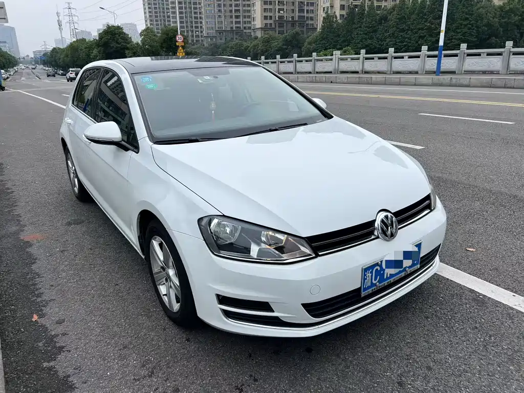 Volkswagen Golf — миниатюра 2