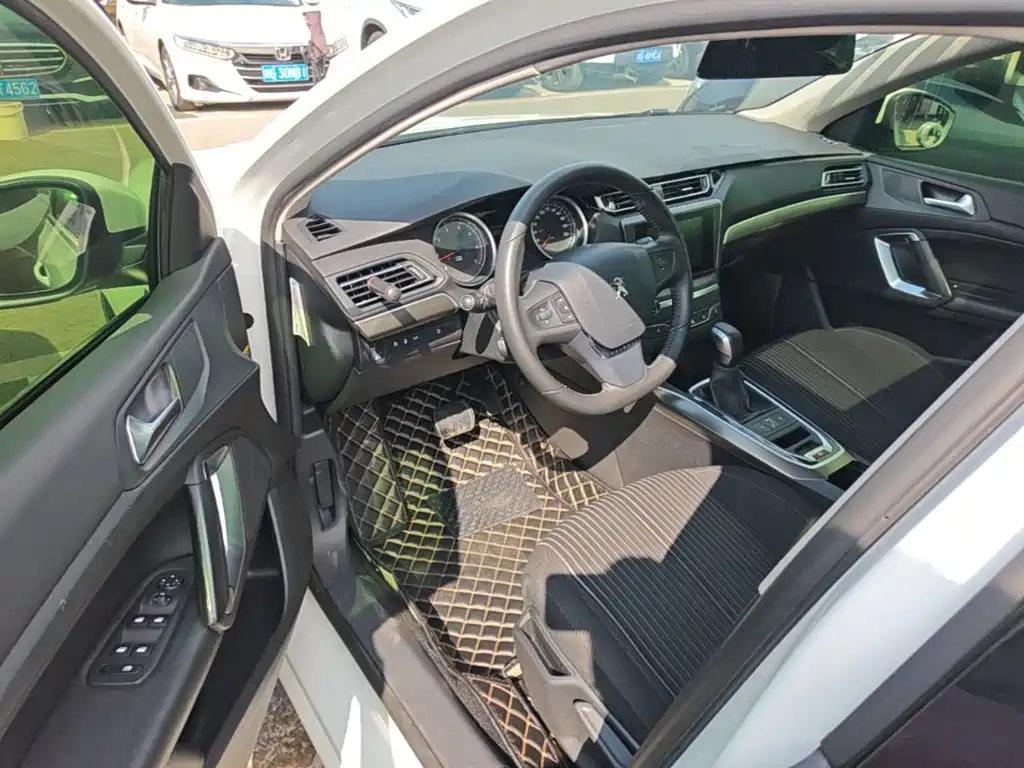 Peugeot 408 — миниатюра 16