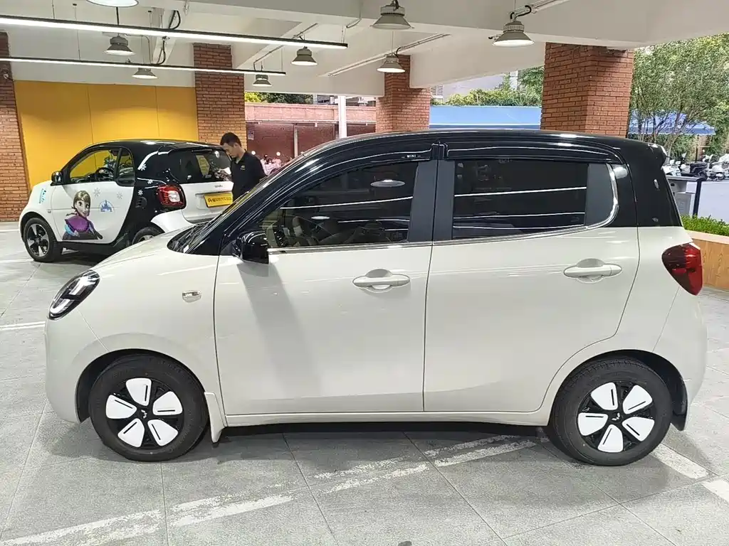 Wuling MINIEV — миниатюра 2