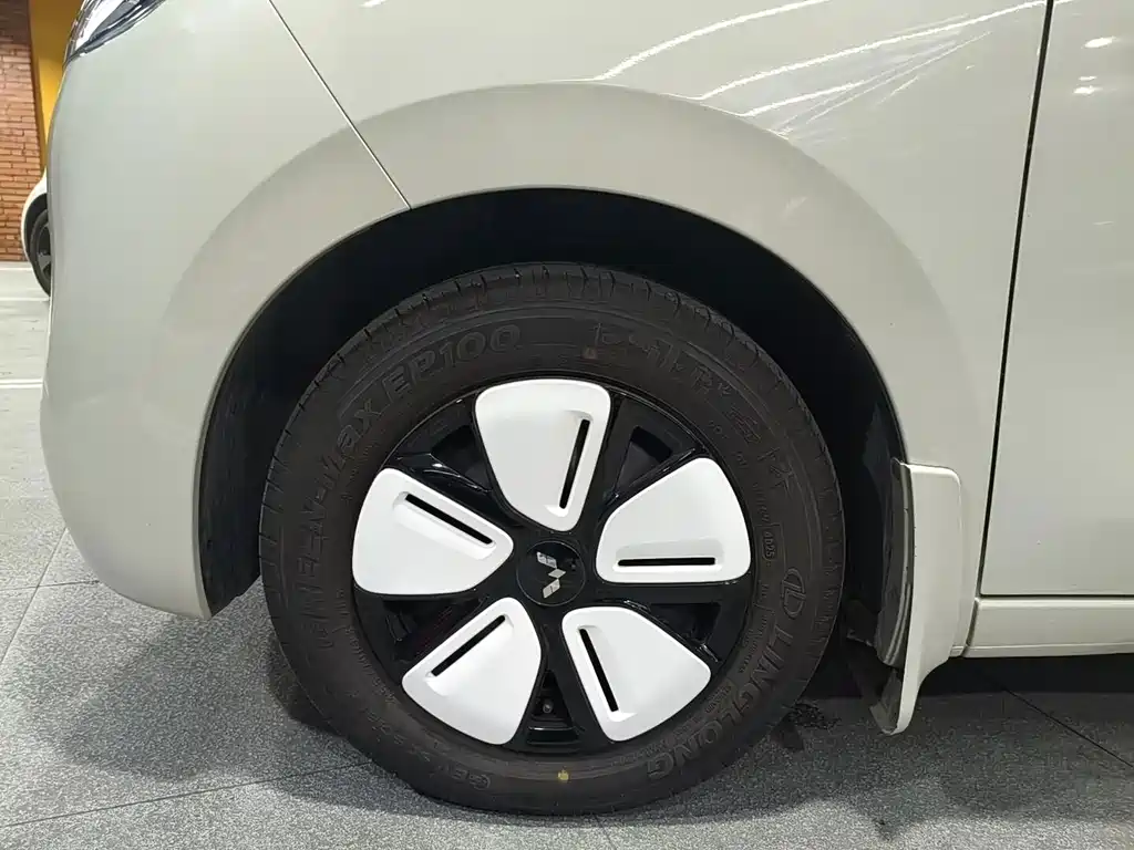 Wuling MINIEV — миниатюра 15
