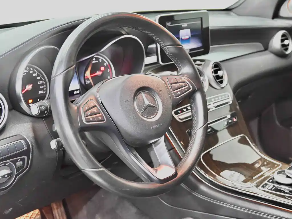 Mercedes-Benz GLC — миниатюра 6