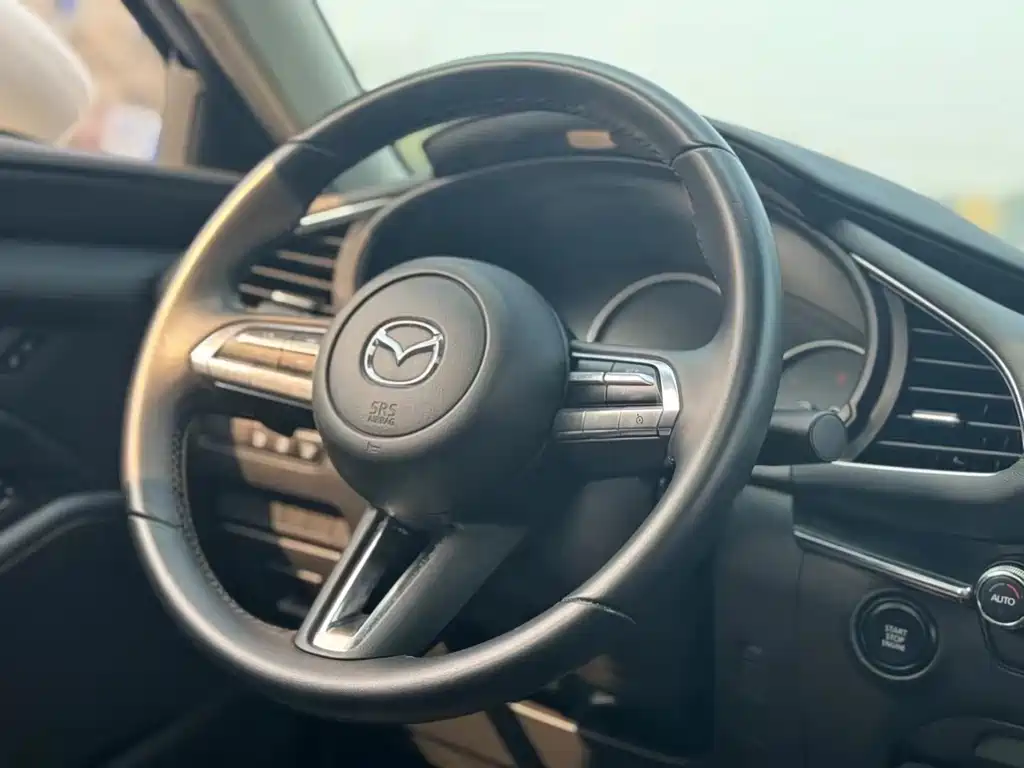 Mazda 3 Axela — миниатюра 7