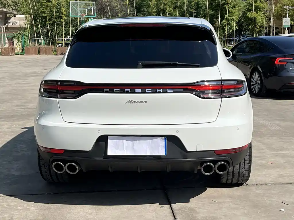 Porsche Macan — миниатюра 10