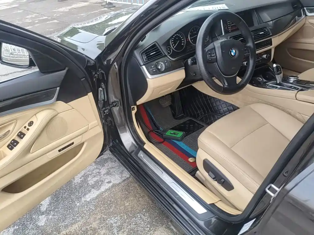 BMW 5 Series — миниатюра 16