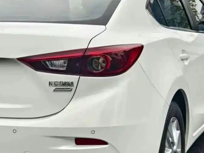 Mazda Mazda3 3 2017 1.5L AT Comfort V