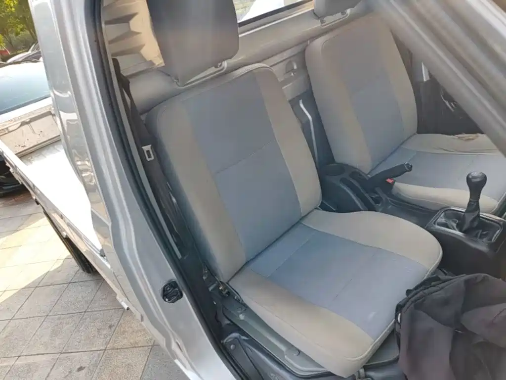 Wuling Rongguang Mini Truck — миниатюра 25