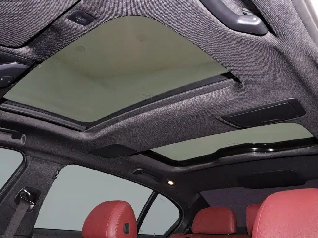 BMW 5 Series — миниатюра 17
