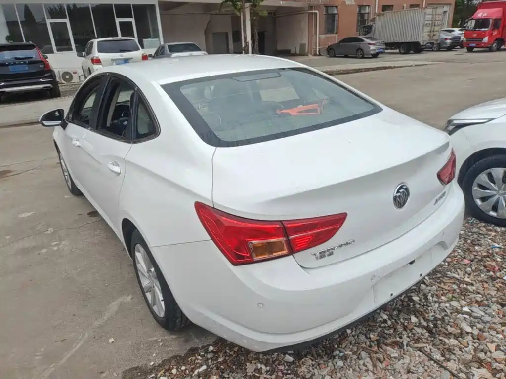 Buick Verano — миниатюра 5