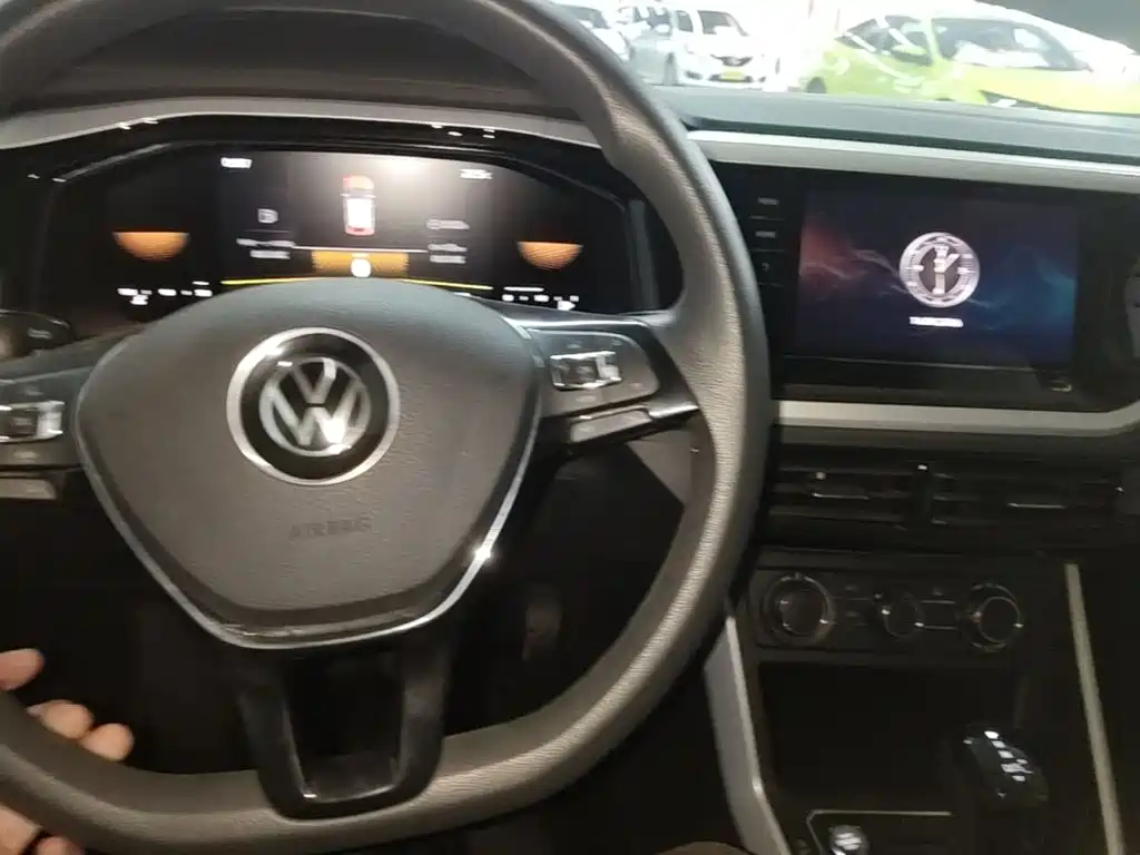 Volkswagen Polo — миниатюра 10