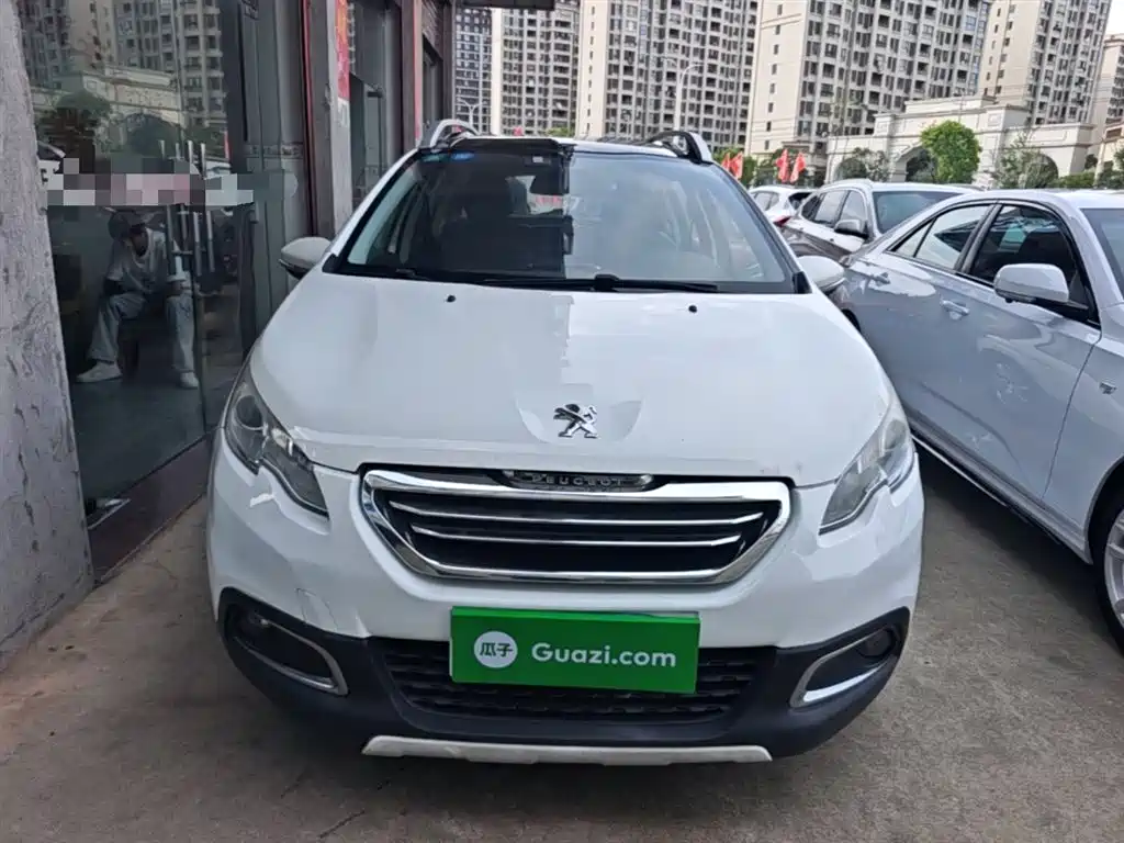 Peugeot 2008 2014 1.6L AT Fashion