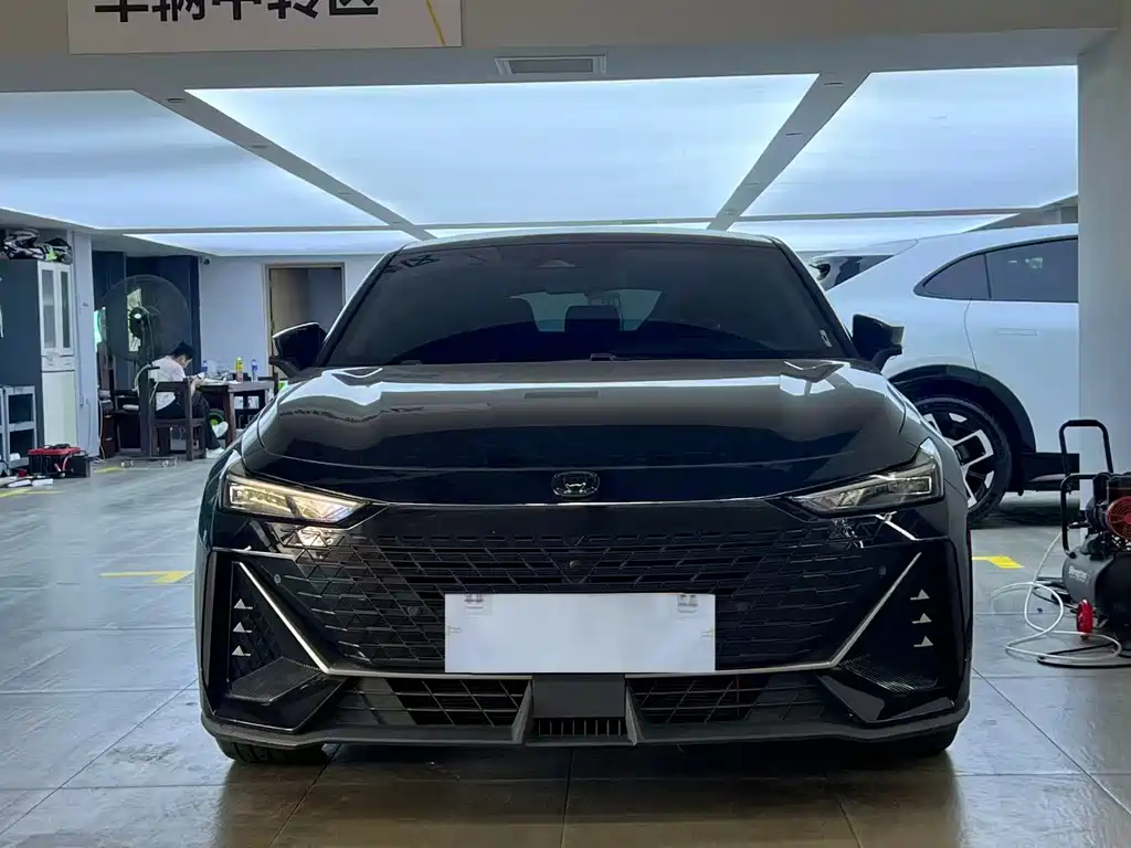 Changan UNI-V