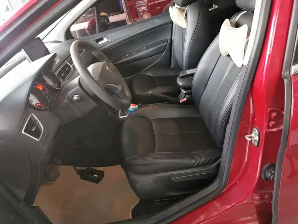 Peugeot 308 — миниатюра 15