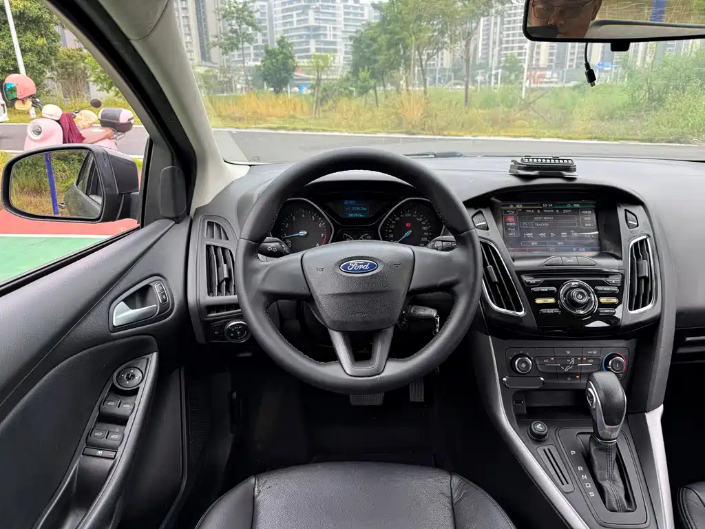 Ford Focus — миниатюра 12
