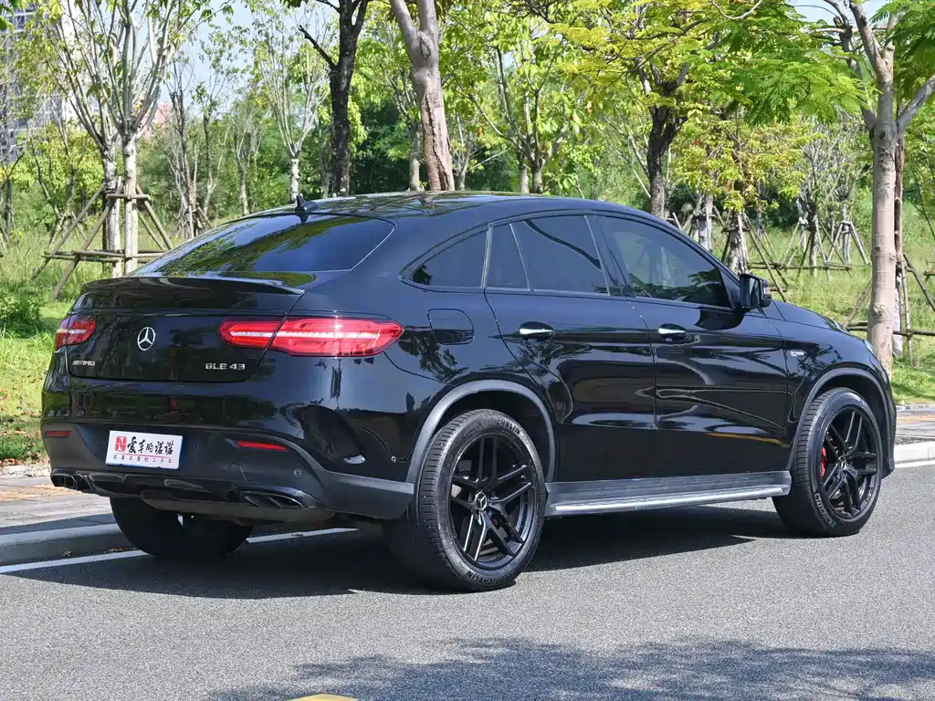 Mercedes-Benz GLE Coupe AMG — миниатюра 6