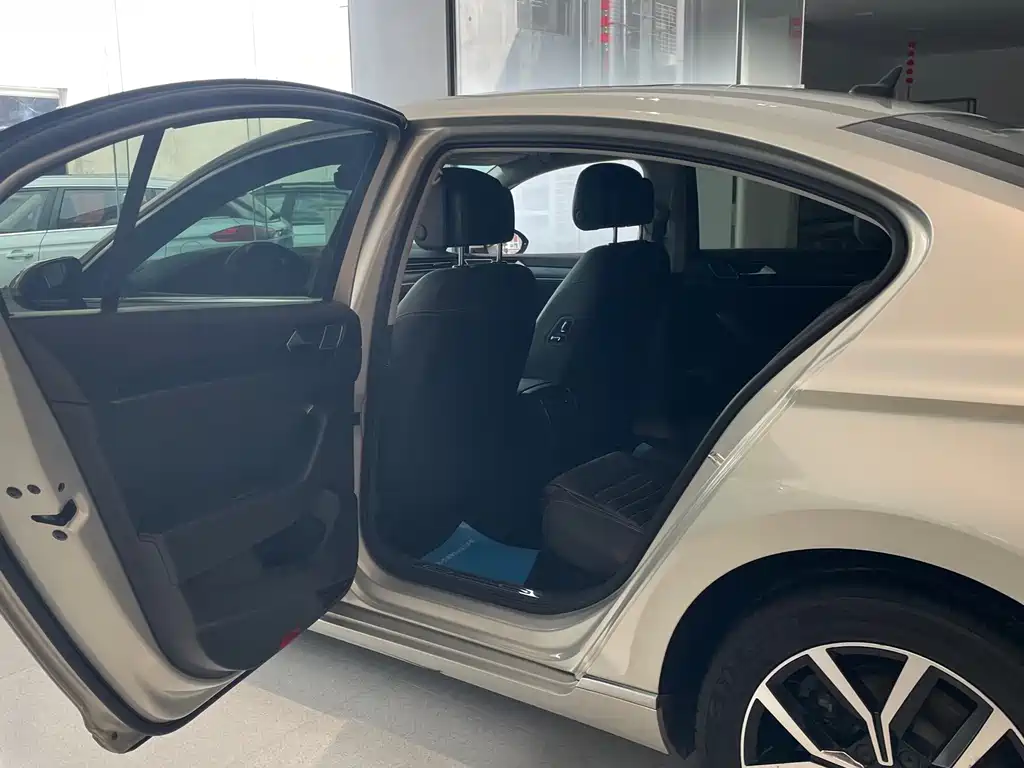 Volkswagen Magotan — миниатюра 13