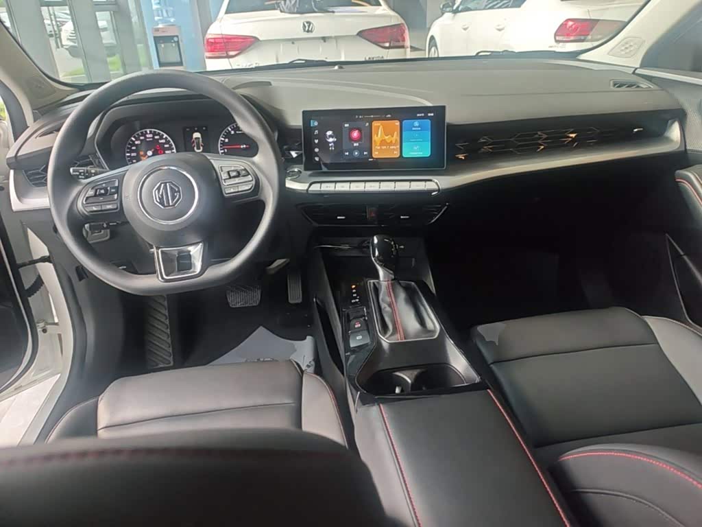 MG MG5 1.5 л 2024 г. Белый, пробег 12600 км
