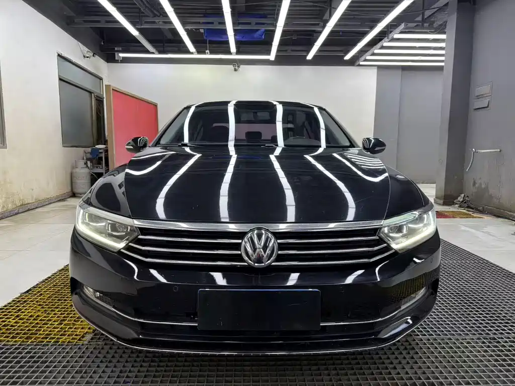 Купить Volkswagen Magotan