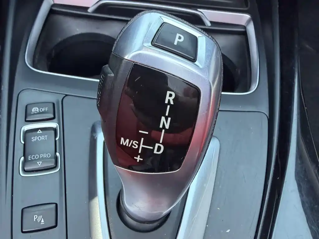 BMW 2 Series (Import) — миниатюра 6