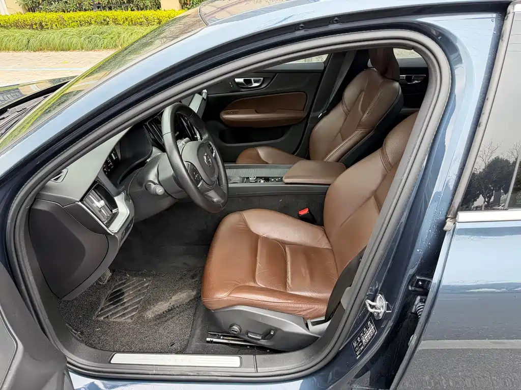 Volvo S60 T4 Smart Leisure Luxury Edition, фото 6
